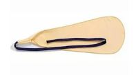 Yellow with blue cord to pull through the clarinet. The shape of the cloth is elongated and thin