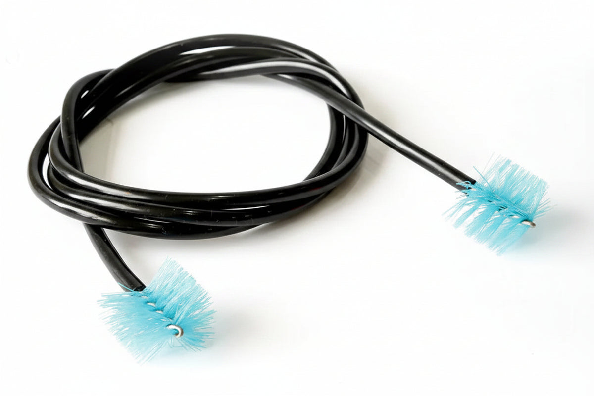 A flexible rod with a brush on each end to clean the trombone bore.