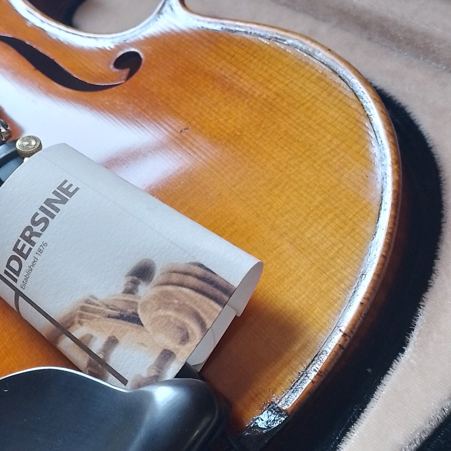 Detail of aging technique on the violin top (bottom right hand side)